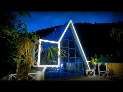 Liki Home 3 / Awesome A-Frame House