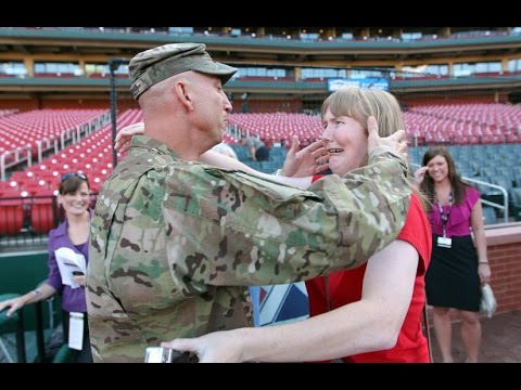 Soldiers Coming Home Surprise Compilation 44