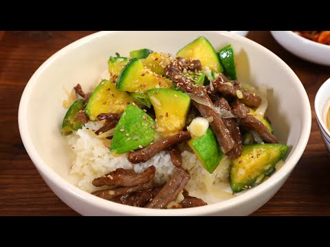 Squash and beef over rice (Hobak sogogi deopbap: 호박소고기덮밥)