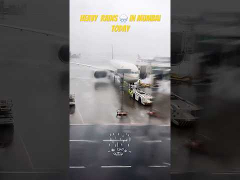 Heavy rains in Mumbai Airport today #mumbairains #saudiarabia #reels #viral