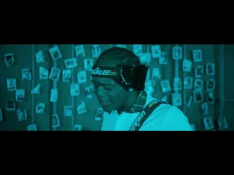 Menor Menor x El Roockie - Otra Vez (Official Music Video)