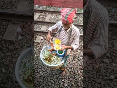 60 years Old man selling Street food #streetfood #worldstreetfoodltd #youtubeshorts #shorts