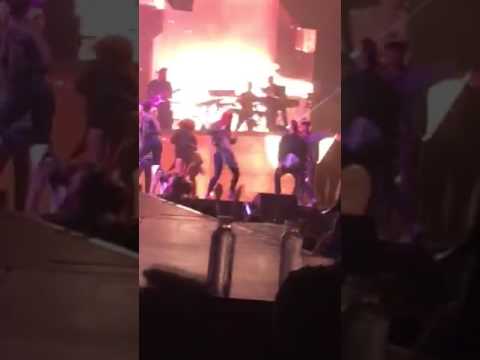 Justin Bieber  live - CHILDREN - PURPOSE WORLD TOUR -Siena Austen 9 year old dancer (London)