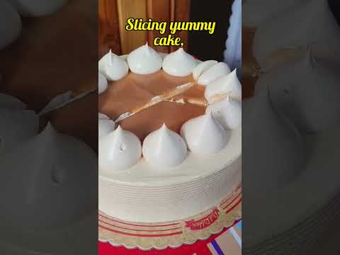 sweet and tasty #cake #slicing #food #dodreamdaizee #shorts