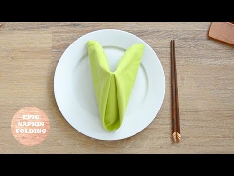 How to Fold a Pyramid Napkin - 1 minute tutorial - Episode 1