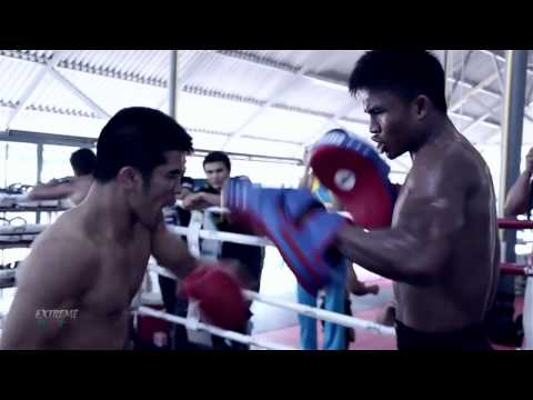 Buakaw Banchamek at Banchamek gym