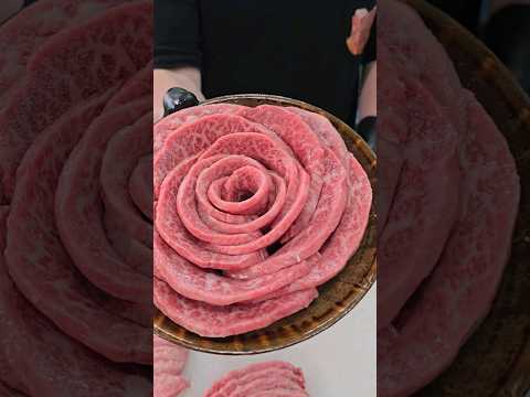 黒毛和牛のミスジでお花に盛り付けた🔪wagyubeef