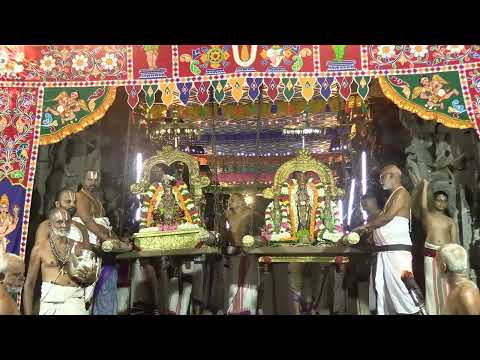 Kanchi Varadarajan-Navarathri Uthsavam Day 2-காஞ்சி வரதராஜன் நவராத்ரி உத்ஸவம் 2ம் நாள்_56m 52s (4K)