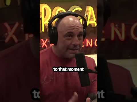 JOE ROGAN'S CRAZY THEORY ON TIME TRAVEL⁉️🤯🤯