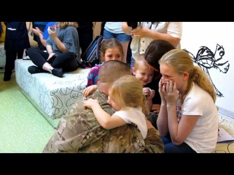 Soldiers Coming Home Surprise Compilation 33