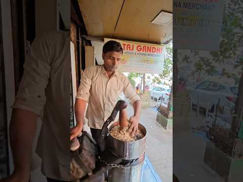 Cold Pressed Almond Oil in Mumbai #streetfood #shorts