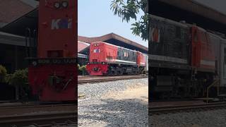 SALAH SATU LOKOMOTIF UNIK DI SUMATERA BAGIAN SELATAN #kai #kai121 #keretaapi #keretaapiindonesia