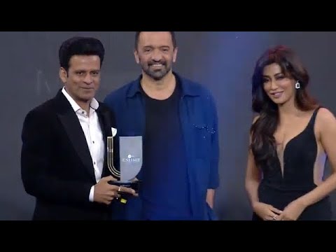 Manoj Bajpayee wins the Iconic Artist award at Unlimit Awards 2024 | Zee Zest