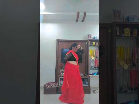 Chale hi Jaana Hai 🤍 | Purva Bakal | #dancewithpurva #latamangeshkar #trending #comedy #funny #reels