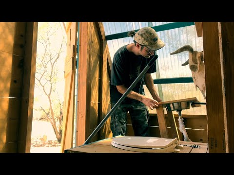 Desert Cabin Day in the Life 5 (Loft Bed & Outhouse Cleaning)