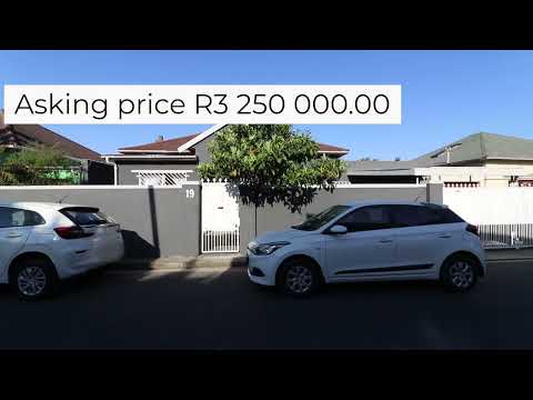 3 Bedroom House For Sale in Claremont, Cape Town