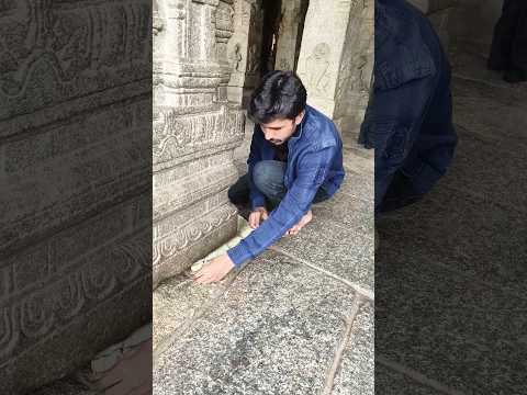 Hanging pillar of Veerabhadra Temple, Lepakshi