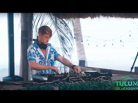 Deep House DJ Set in Tulum Beach By Sam Mailloux | Tulum DJ Academy