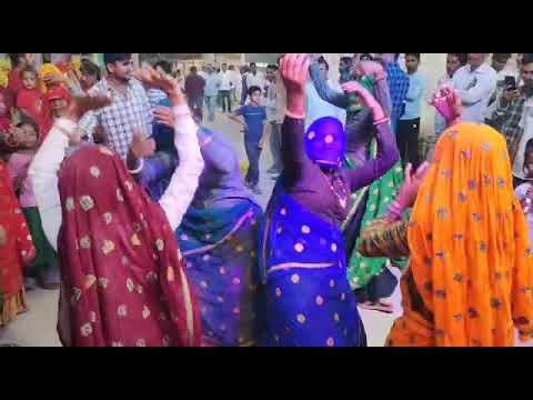 Dr kirodi lal meena geet || दोनों सासू वहू वतडावै देंगा वोट किरोड़ी ने || Ladies dance video  #short