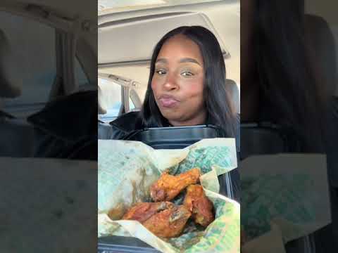 Wingstop Hot Honey Rub sandwhich andwings #wingstop #wingstopranch #wingstopmukbang