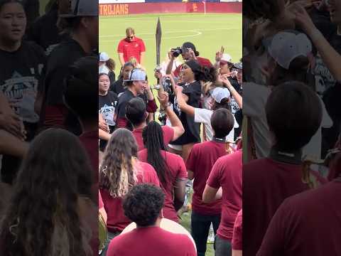 USC Women's Soccer Conquers LA and the Big Ten #soccer #usc #tusk