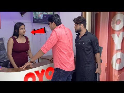 Proposing to lady OYO Manager // Sumit Cool dubey // Prayagraj