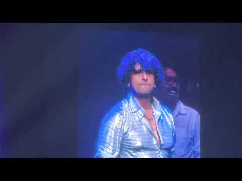 Sonu Nigam Live in Concert -Bijuria (Tujhe lage na najariya)