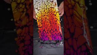 Amazing Acrylic Pour Painting Reaction with Silicone Oil!