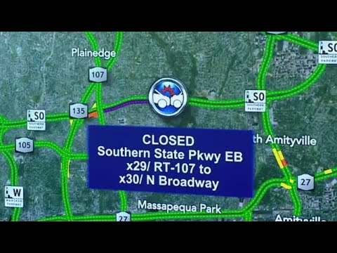 2 killed, 2 injured in crash on Southern State Parkway: state police