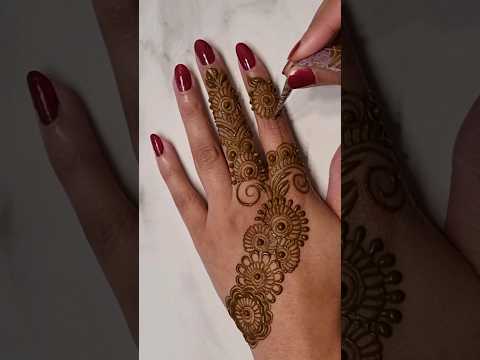 Easy Simple Henna design for parties #henna #mehndi #mehndidesign #mehandi