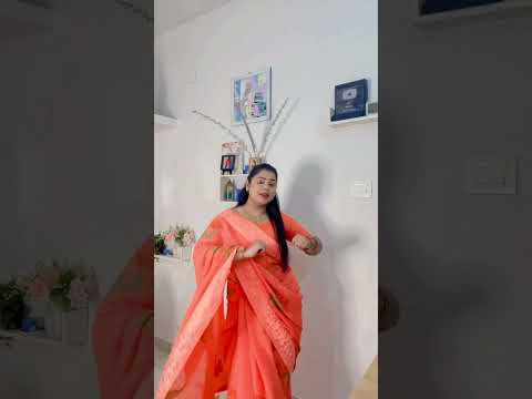 Dancing in Saree after so long #shorts #youtubeshorts #saree #dancing