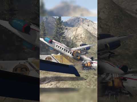 Train vs airplane  #gta #gta5 #gaming