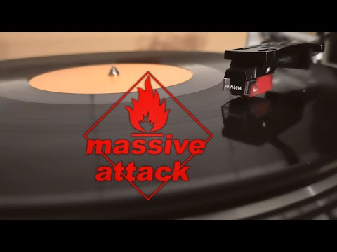 MASSIVE ATTACK - Teardrop (Official Video) (HD Vinyl)