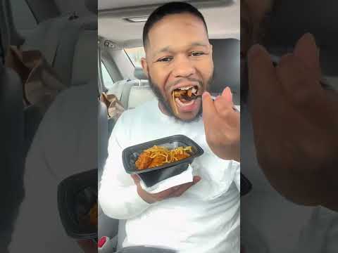 Heres a quick lil Panda Express Mukbang!!#pandaexpress#pandaexpressorangechicken#pandaexpressfood