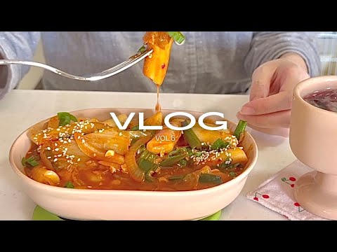 vlog.5/正式進入冬天煮了Ｑ彈辣炒年糕🌶️/肉末豆腐/薑汁燒肉片/抹茶乳酪蛋糕🍵/兔兔節紮日🐰