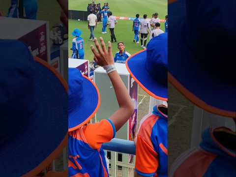 Indian captain haramanpreetkaur flying kiss 🥰🥰😍😍 🥰🥰🥰🥰😍😍#cricket #harmanpreetkaur #trending #ytshort