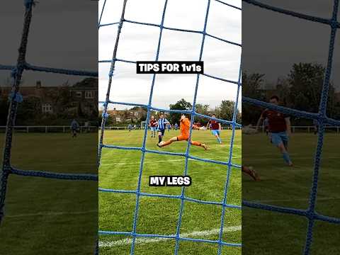 HOW TO feel confident in a 1v1 💪 Goalkeeper Tutorial #tips