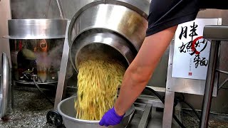 The Breakfast That Taichung People Love Most ! Fried Noodles 4 Stores/台中炒麵特輯-Taiwanese Street Food