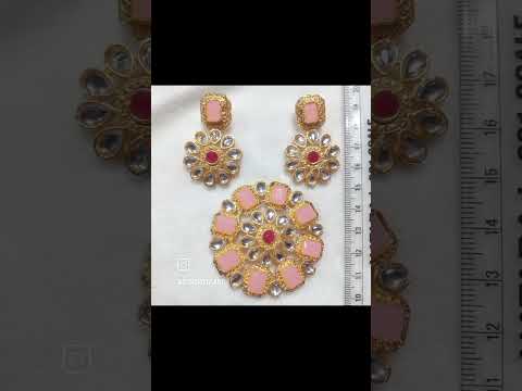 High quality kundan pendant ser with earings