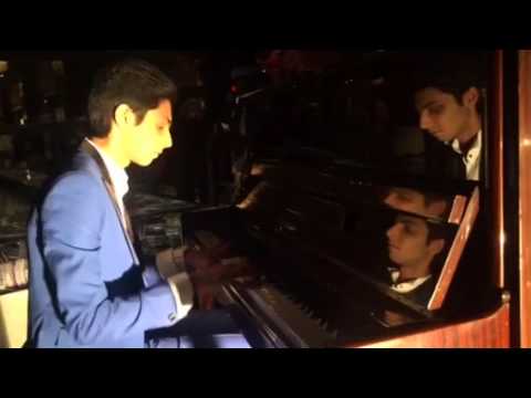 Thangamey Piano Jam at 'Avalukena' shoot | Anirudh