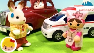 アンパンマン あかちゃんまんのなんでもお医者さん！救急車でしゅっぱつ！ ❤️ はたらく車 ごっこ おままごと アニメ おもちゃ トイ キッズ animation anpanman ambulance