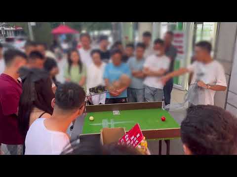 Chinese street billiards game / 중국 길거리 당구 게임