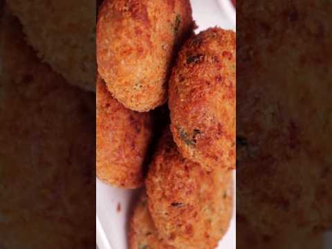 street style crispy banana cutlet recipe 😋 Kele ke crunchy cutlet #shorts #fasting_recipes