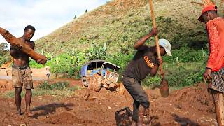 Madagascar, the Corridors of Satan | Deadliest Journeys