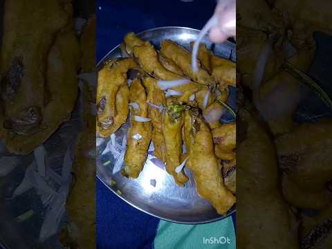 Mirchi bonda #shortsfeed #viral #shortsviral #trendingshorts #streetfood #streetbonda #pakorarecipe