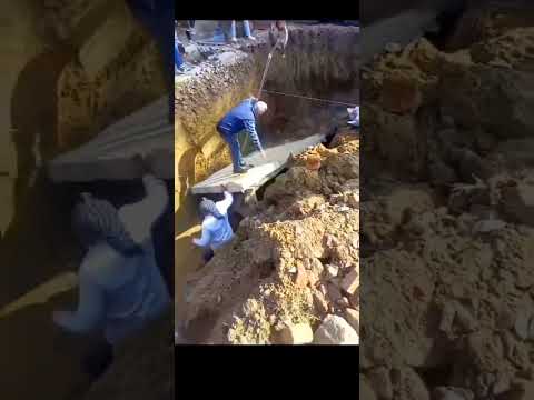 Accident on Construction Site #construction #youtubeshorts #site #excavator #engineering