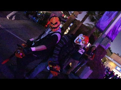 3 Mazes In 1 Hour at Halloween Horror Nights!