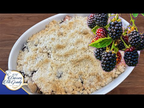 The Easiest and Most Delicious British Classic Dessert - Blackberry and Apple Crumble with Custard