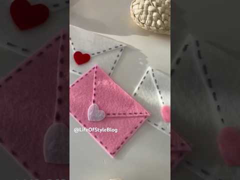 EASY Felt Valentines DOLLAR TREE DIY 💌 #dollartree #dollartreediy #shortsvideo #valentinesday