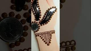 Hair clips🖇️ mehndi design | simple mehndi design back hand#shorts #viralvideo #mehndi #shortvideo